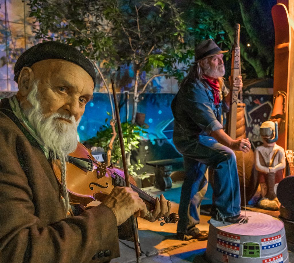 David Wegman & Tubby Martin at Andy's Cabana - photo by Bill Klipp.